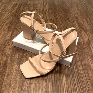 Ideal Shoes Nude Sandals